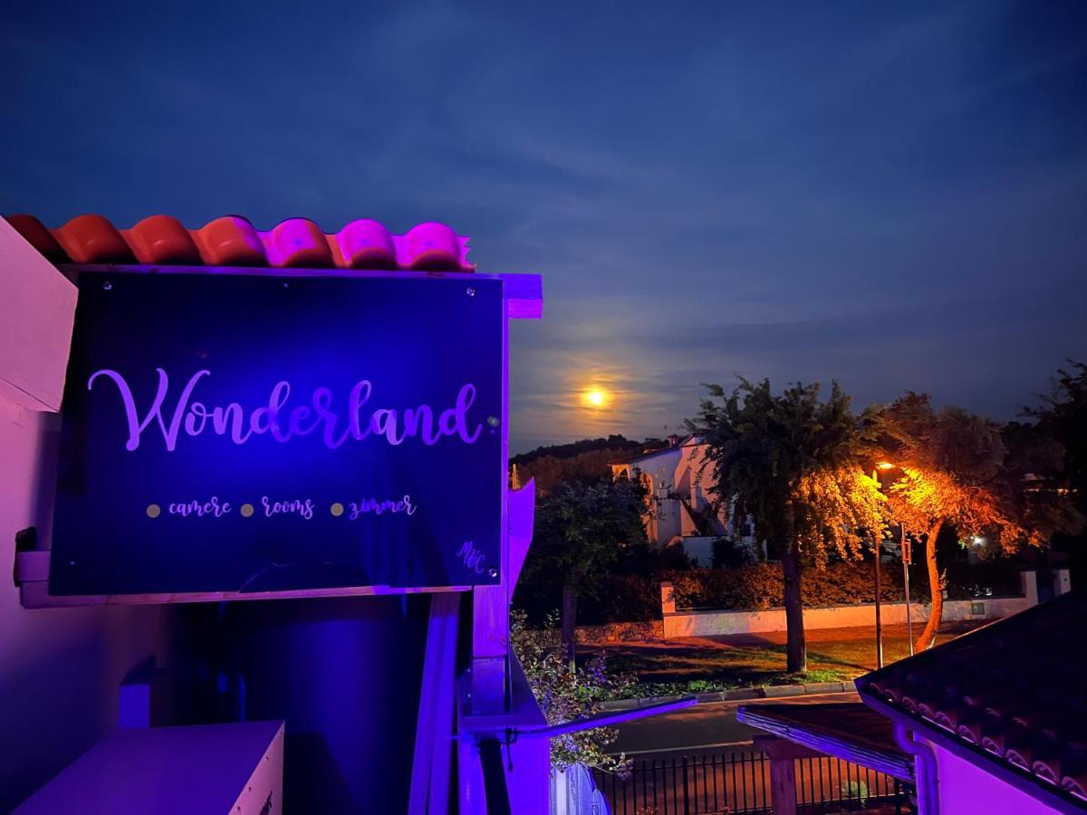 Wonderland Hotel Сан Теодоро Екстериор снимка