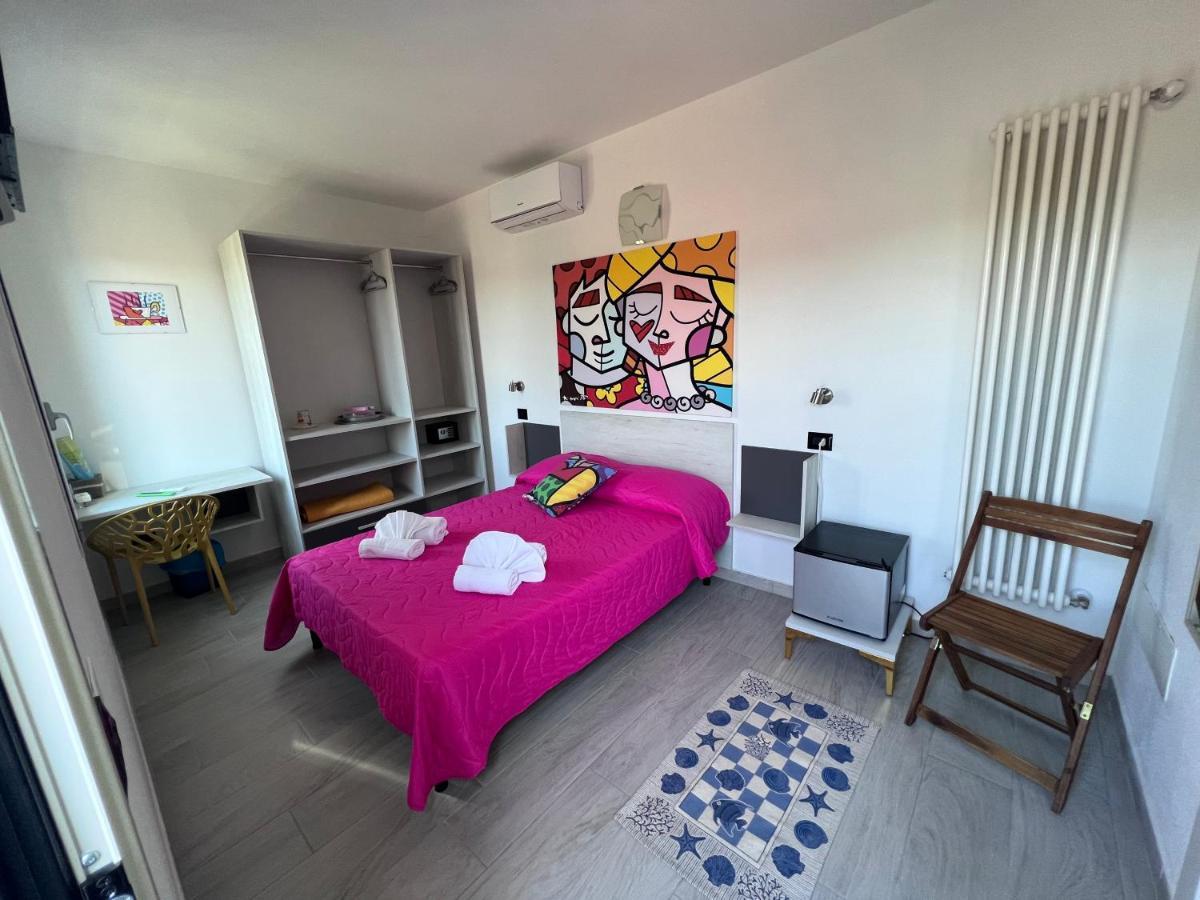 Wonderland Hotel Сан Теодоро Екстериор снимка